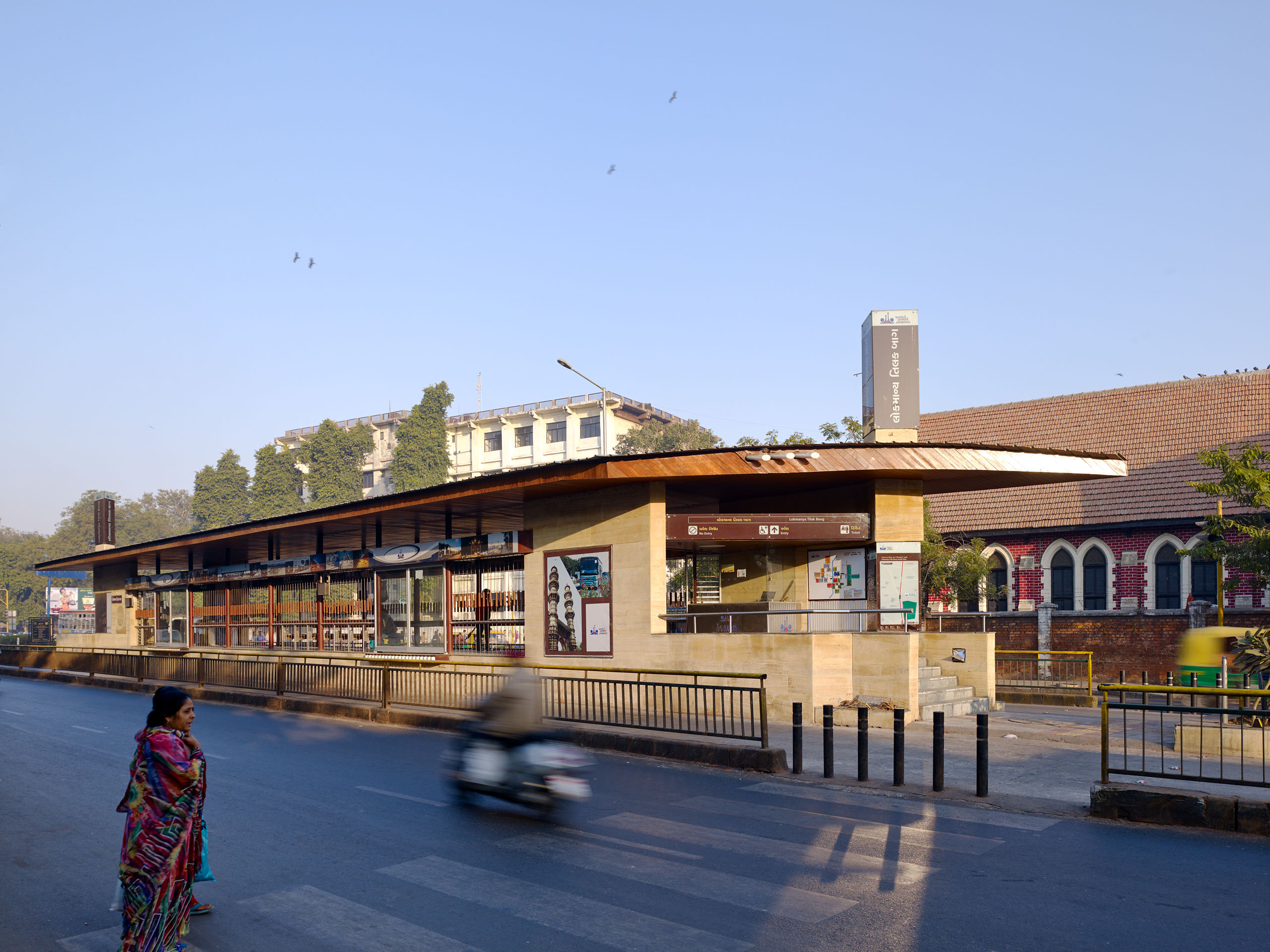 E14492 Alpa 042495 j2560